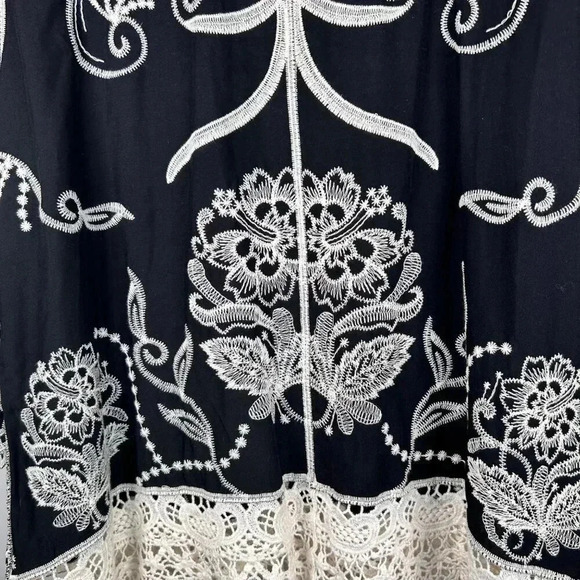 2/$30 C Est. 1946 Size 18/20 Embroidered Crochet Blouse Boho Flowy Coverup Swim - Picture 8 of 12